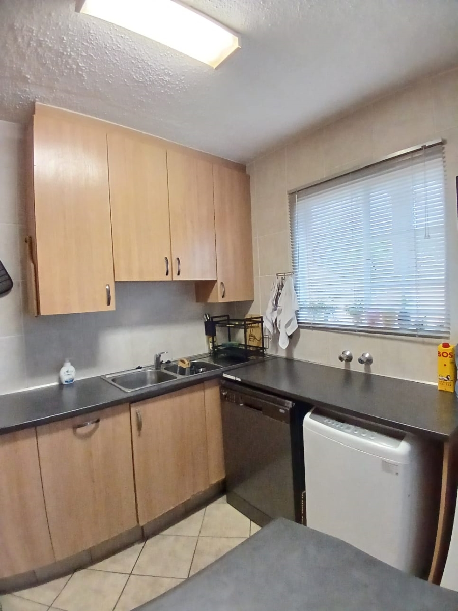 2 Bedroom Property for Sale in Vaalpark Free State